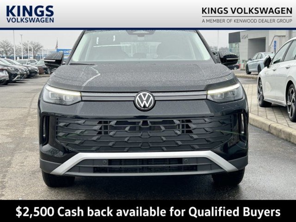 New 2026 Volkswagen Tiguan 2.0T SE SUV