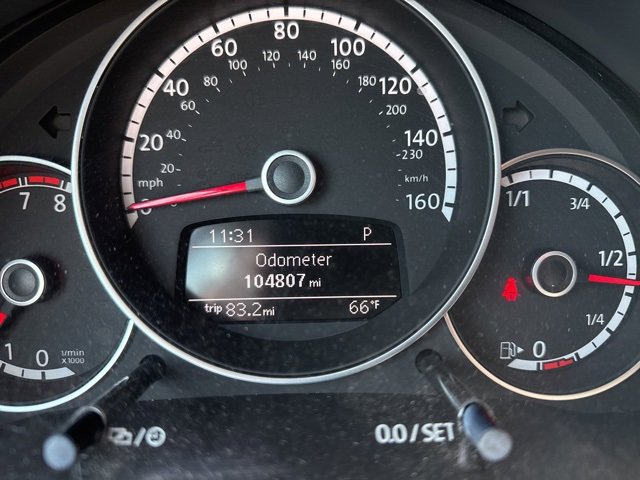 2014 Volkswagen Beetle 1.8T photo 3