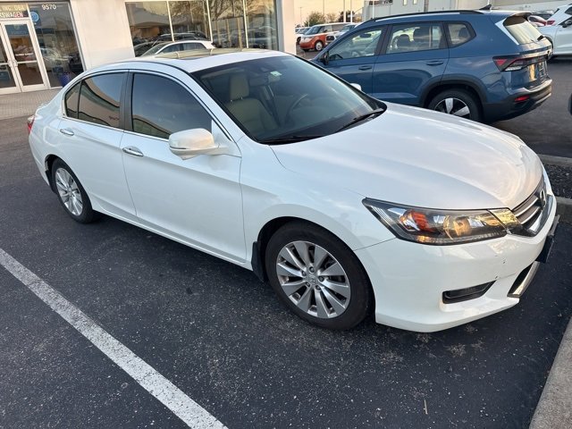2015 Honda Accord EX-L photo 2