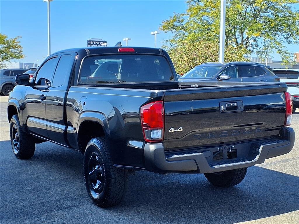 2019 Toyota Tacoma SR photo 4