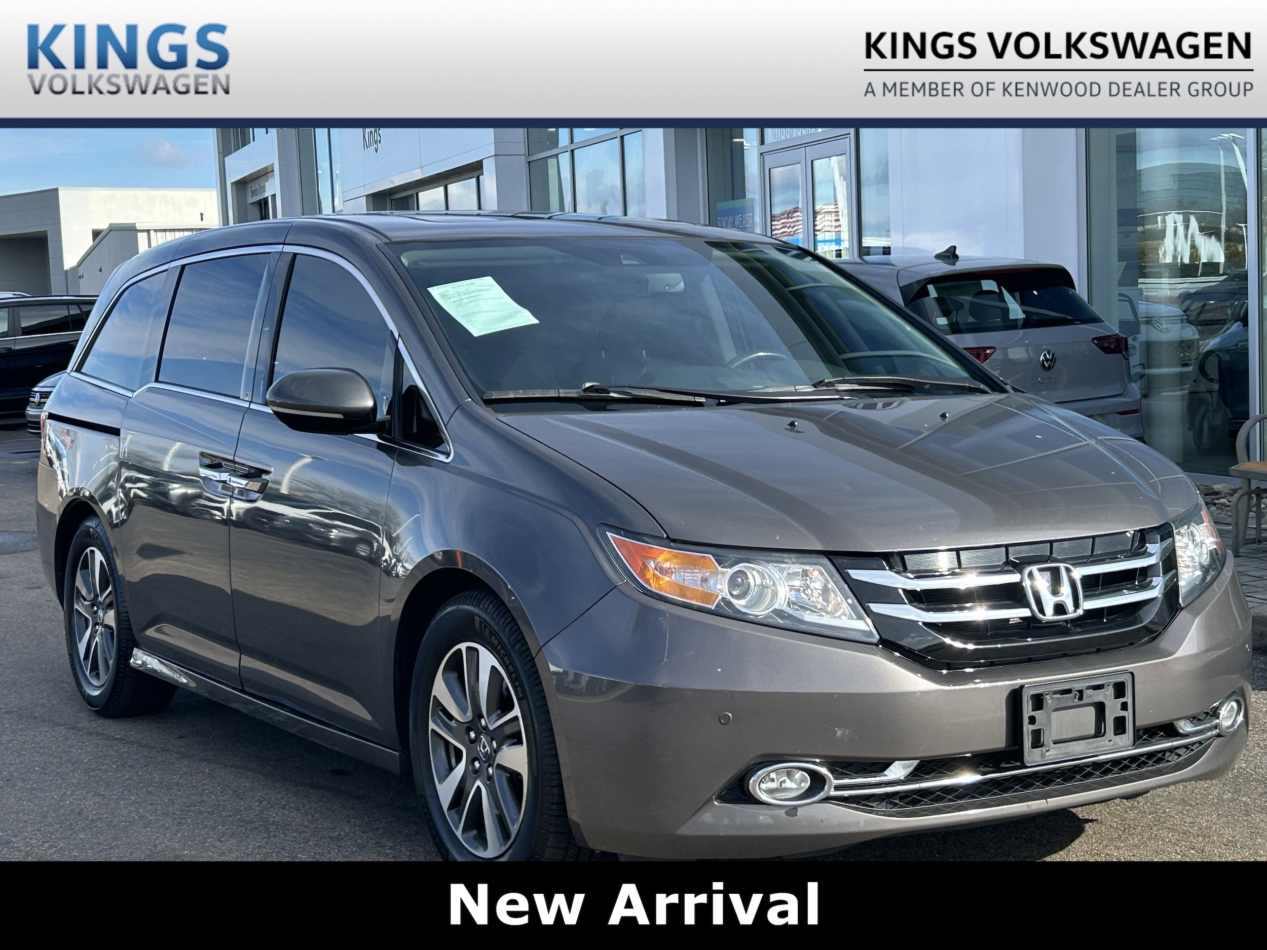 2015 Honda Odyssey Touring Elite's photo