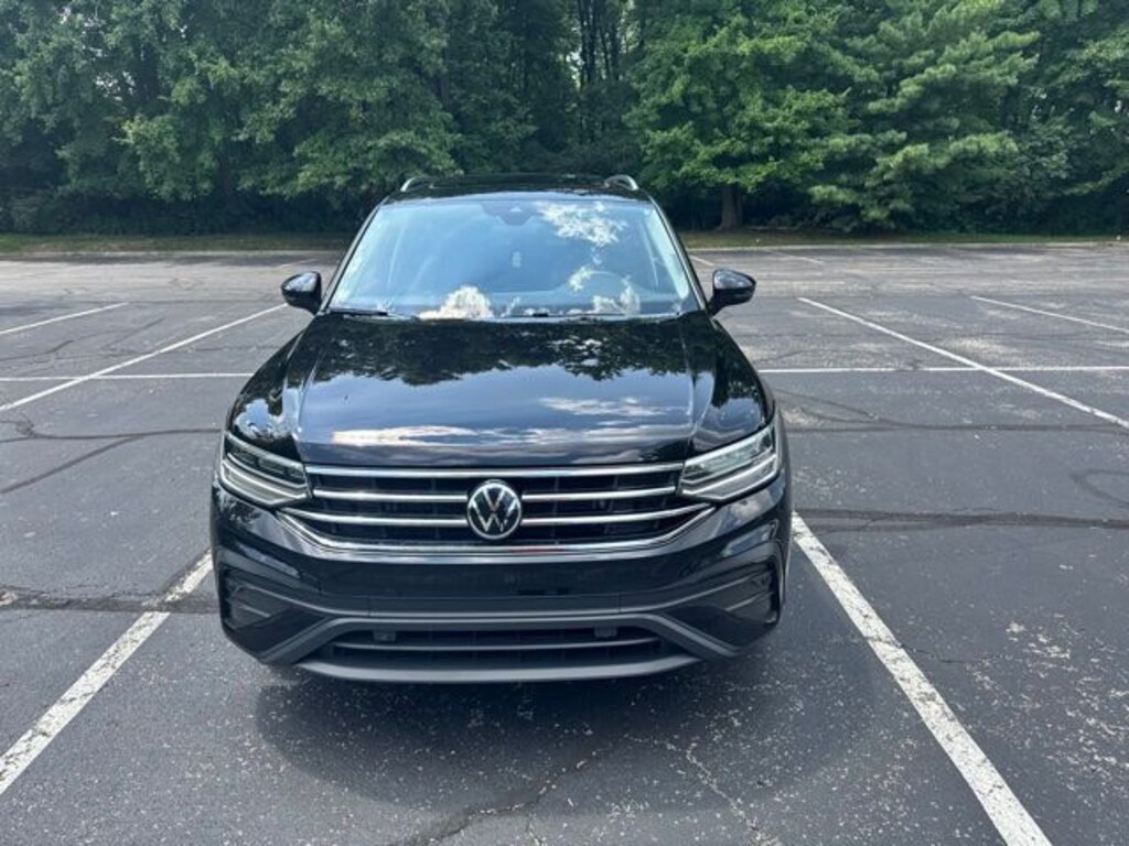 Used 2024 Volkswagen Tiguan 2.0T SE SUV