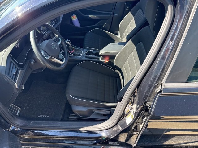 2024 Volkswagen Jetta 1.5T Sport photo 3