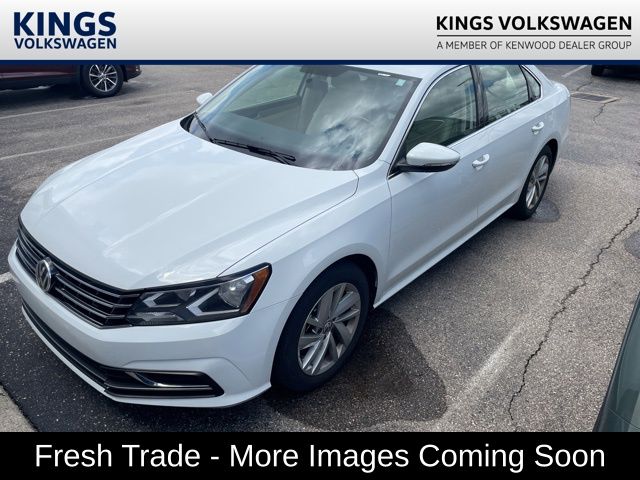 2018 Volkswagen Passat 2.0T SE Auto's photo