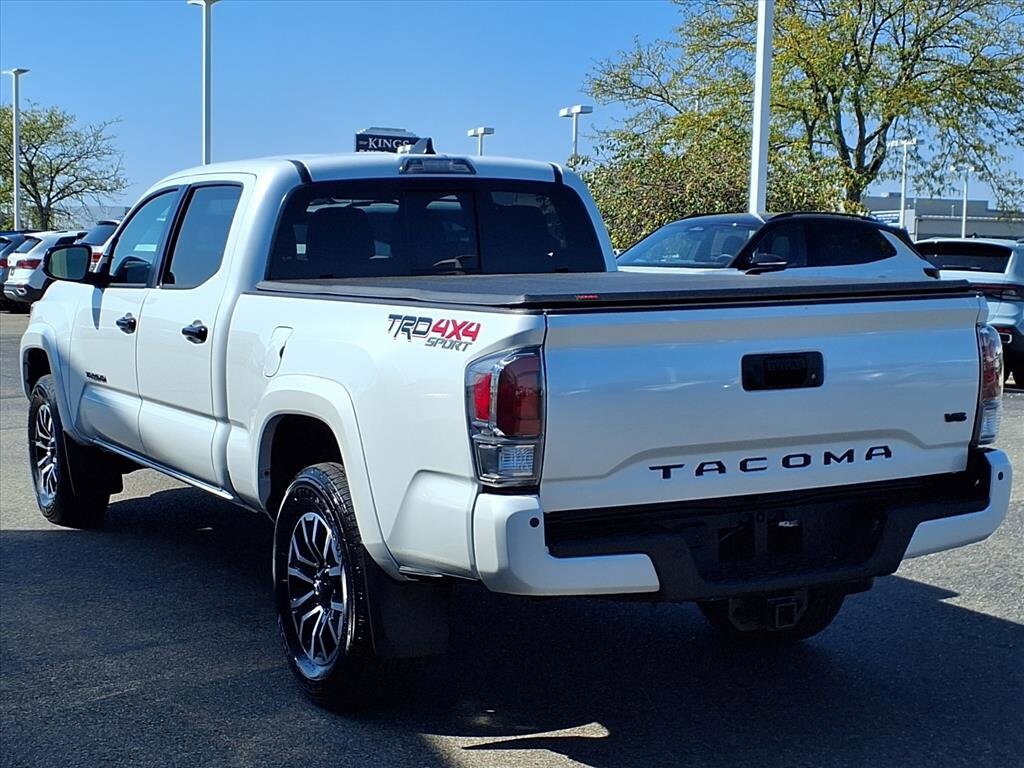 2023 Toyota Tacoma TRD Sport V6 photo 4
