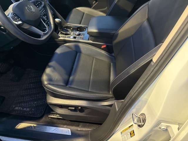 2023 Volkswagen Atlas V6 SE Technology photo 3