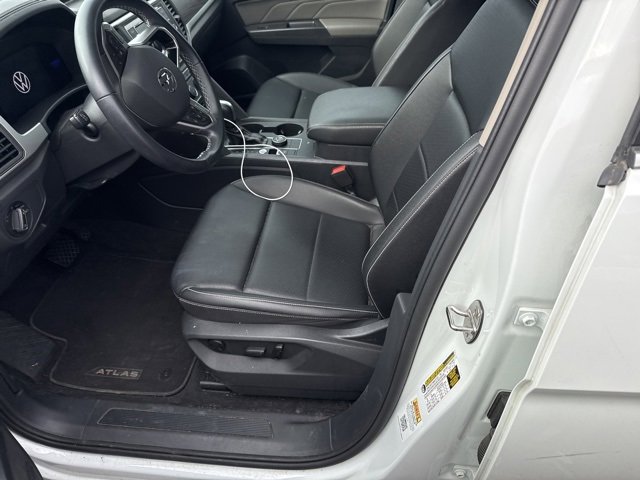 2023 Volkswagen Atlas SE photo 3