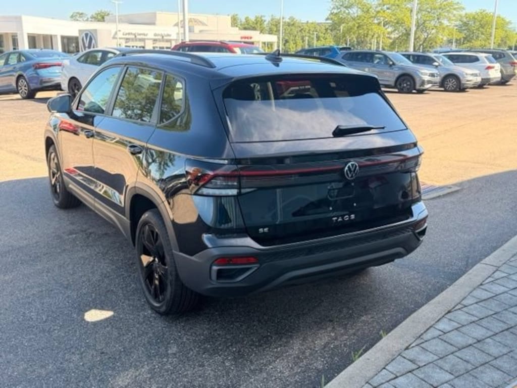 Certified 2025 Volkswagen Taos 1.5T SE Black SUV