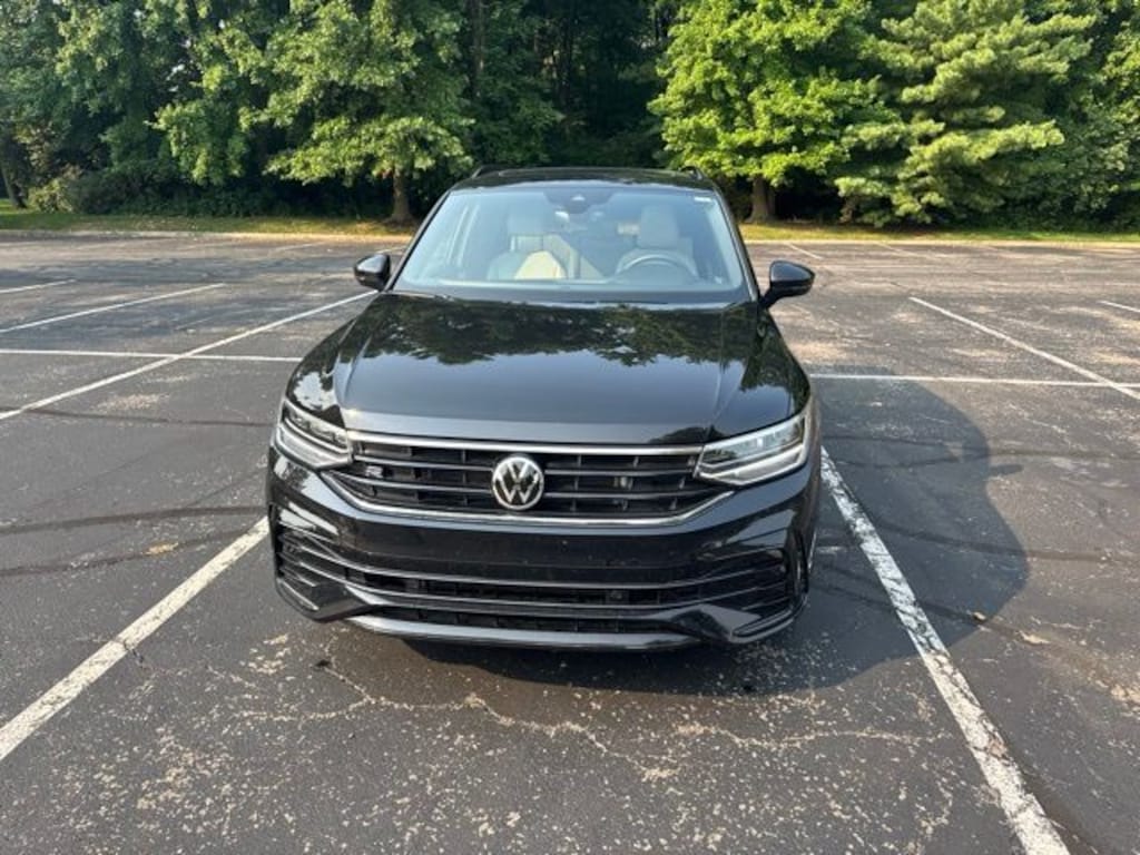 Used 2023 Volkswagen Tiguan 2.0T SE R-Line Black SUV