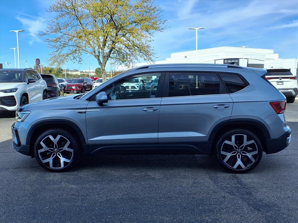 Certified 2022 Volkswagen Taos 1.5T SEL 4MOTION SUV