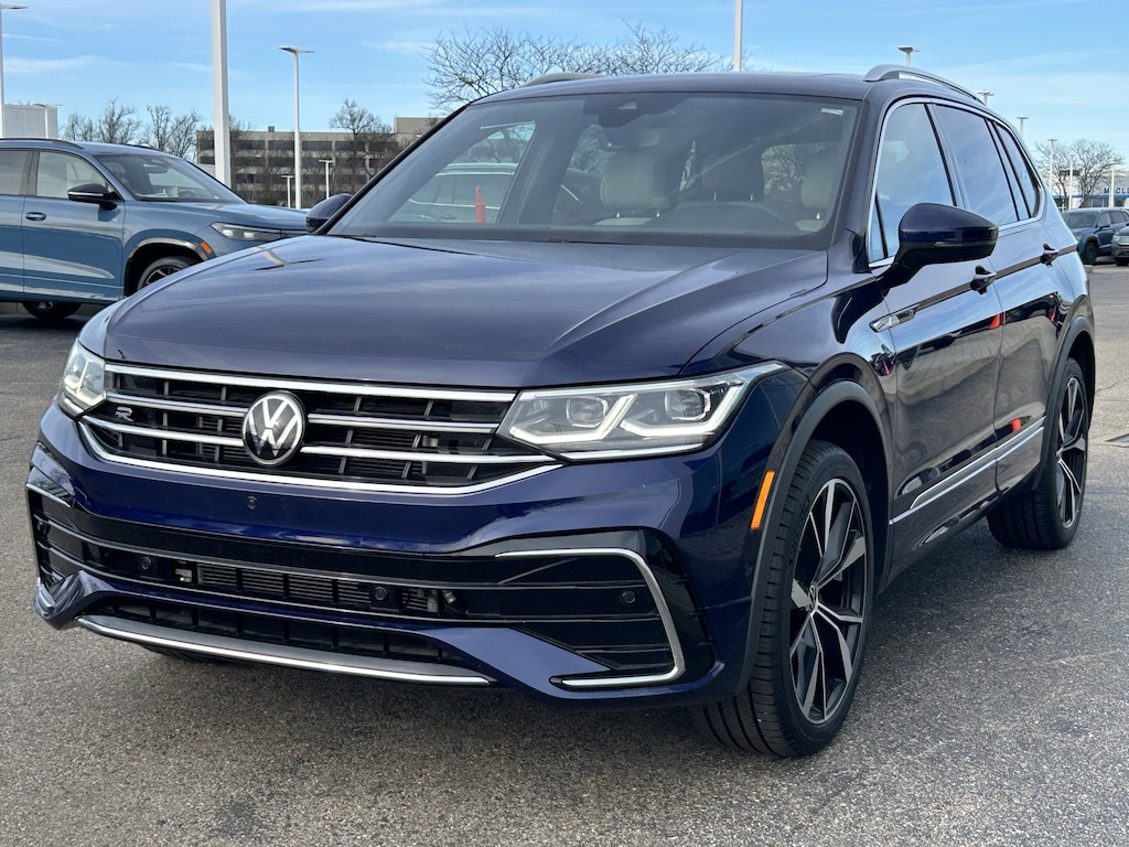 Certified 2022 Volkswagen Tiguan 2.0T SEL R-Line SUV
