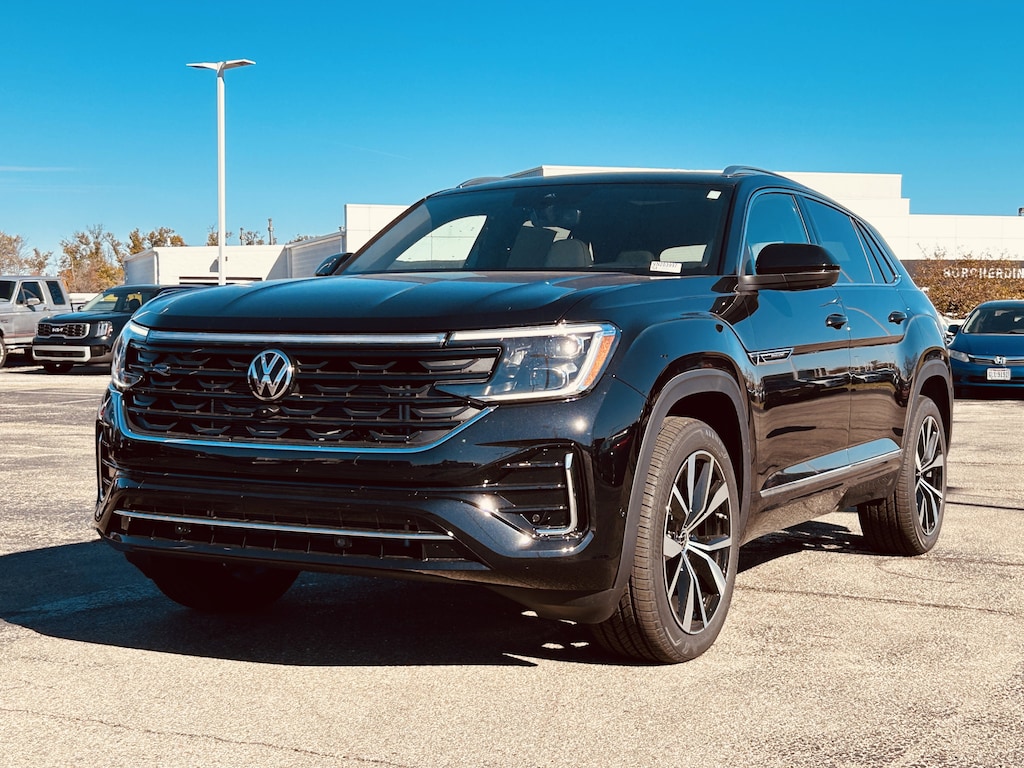 New 2026 Volkswagen Atlas Cross Sport 2.0T SEL Premium R-Line SUV