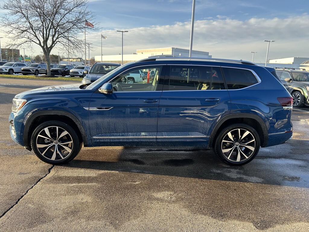 Used 2025 Volkswagen Atlas 2.0T SEL Premium R-Line SUV
