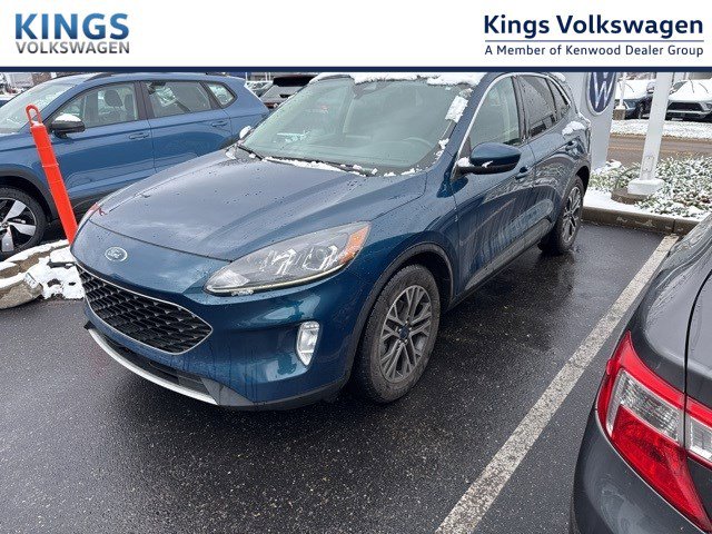 2020 Ford Escape SEL's photo