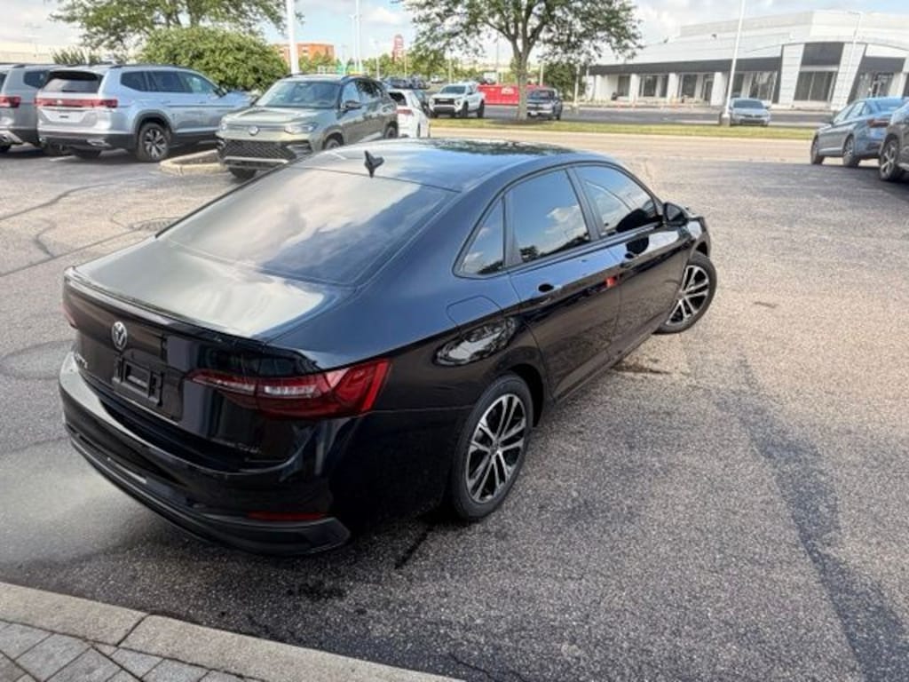 Certified 2023 Volkswagen Jetta 1.5T Sport Sedan