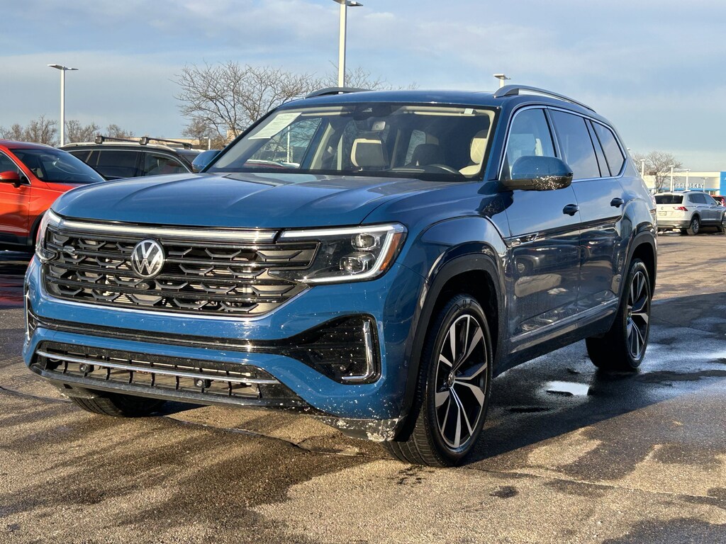 Used 2025 Volkswagen Atlas 2.0T SEL Premium R-Line SUV