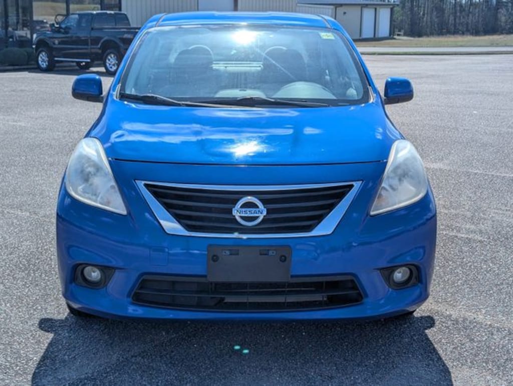 Used 2014 Nissan Versa 1.6 SL Sedan