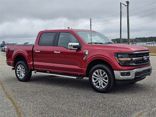 2025 Ford F-150 XLT photo 4