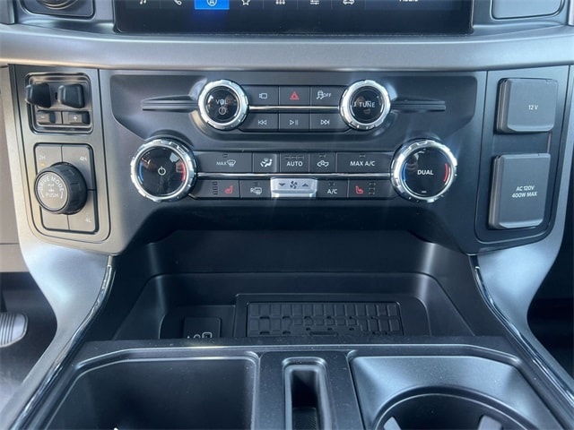 2025 Ford F-150 XLT - Photo 24