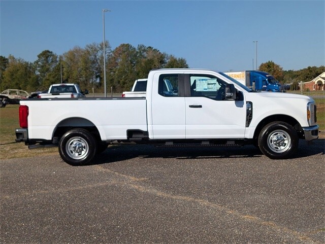 2026 Ford F-250 XL photo 4