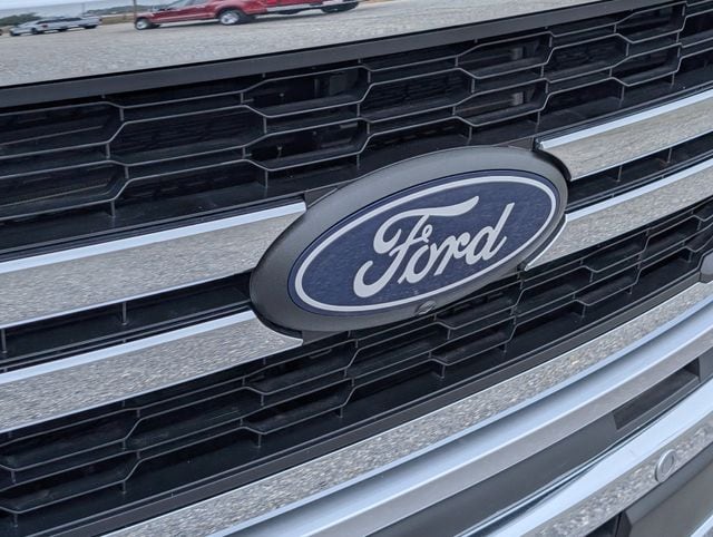 2025 Ford F-150 Lariat - Photo 14