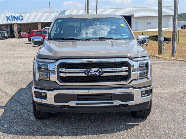 2025 Ford F-150 Lariat photo 2