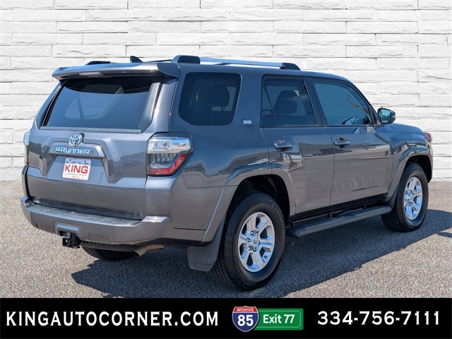 2021 Toyota 4Runner SR5 Premium photo 3