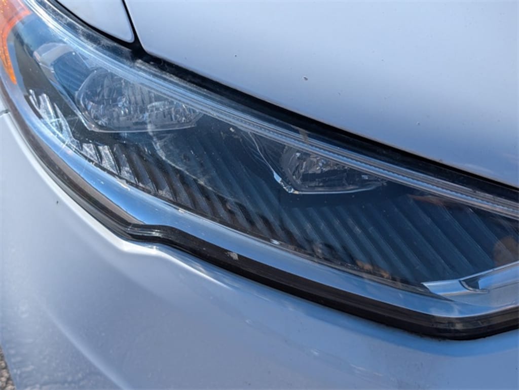 Used 2017 Ford Fusion SE Sedan