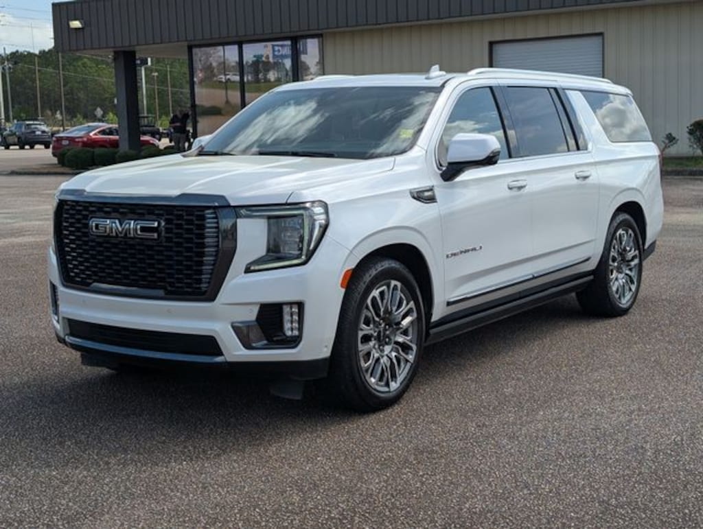 Used 2023 GMC Yukon XL Denali Ultimate SUV