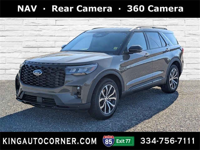 2026 Ford Explorer ST-LINE's photo