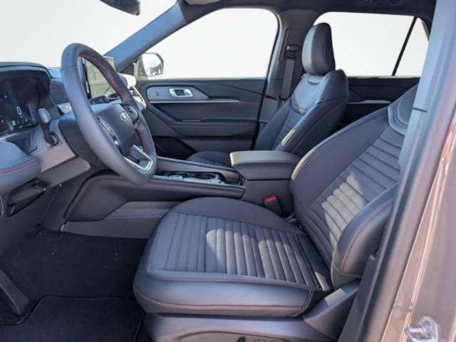 2026 Ford Explorer ST-Line - Photo 14