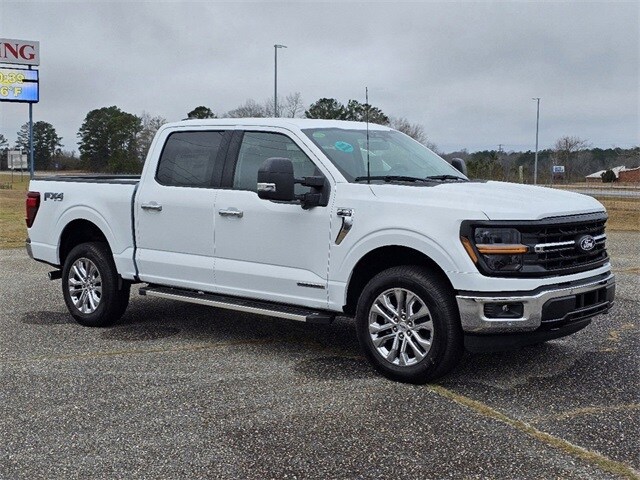 2025 Ford F-150 XLT photo 4