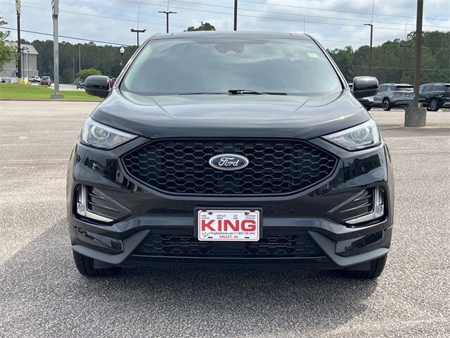 2021 Ford Edge ST photo 3