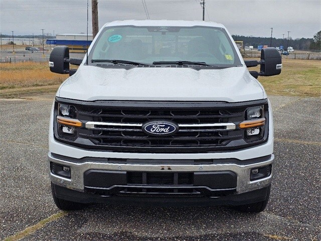 2025 Ford F-150 XLT photo 3