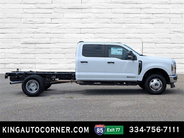 2026 Ford F-350 photo 4