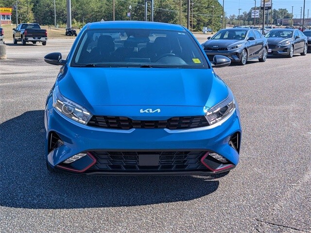 2023 Kia Forte GT-Line photo 2