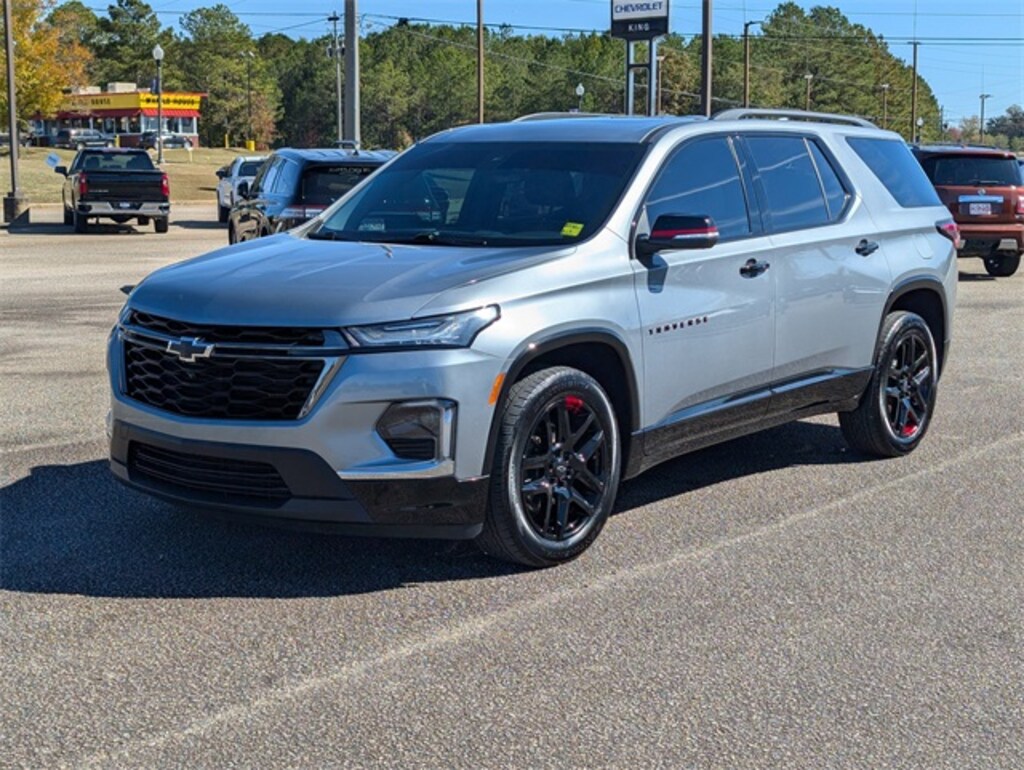 Used 2023 Chevrolet Traverse Premier SUV