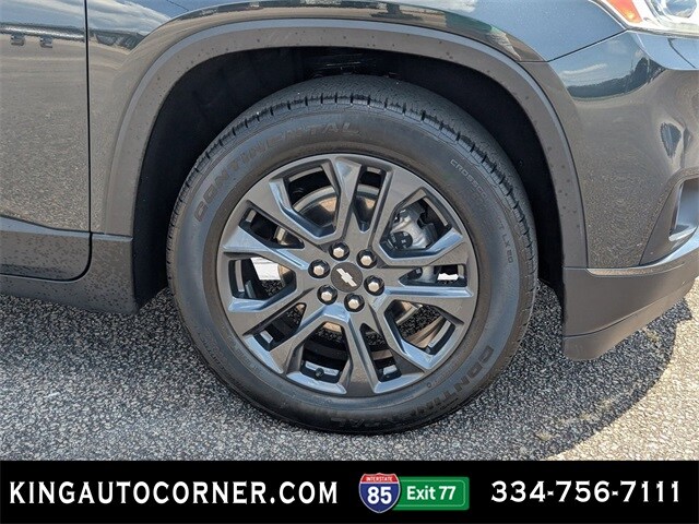 2021 Chevrolet Traverse RS photo 2