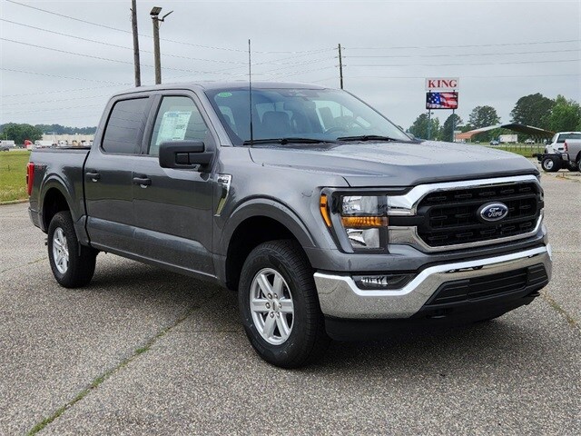 2023 Ford F-150 XLT photo 2
