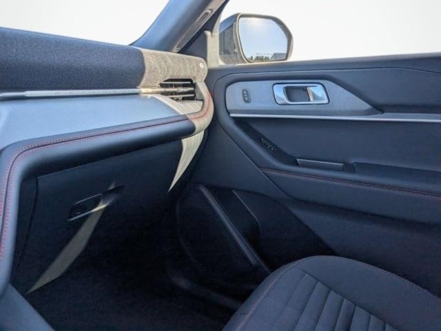 2026 Ford Explorer ST-Line - Photo 19