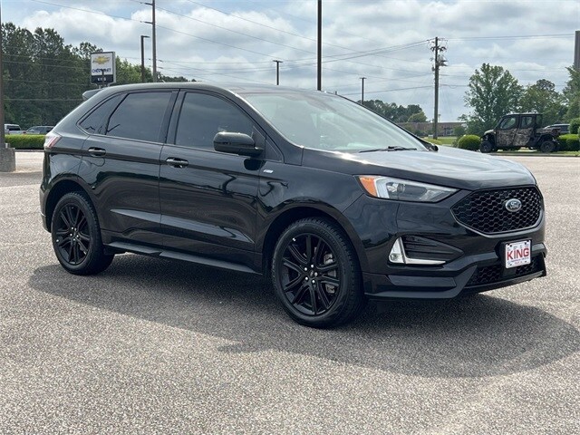 2021 Ford Edge ST photo 4