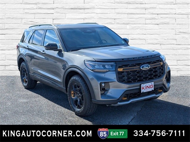 2026 Ford Explorer photo 3