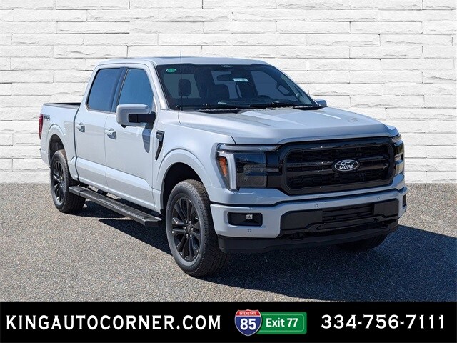 2025 Ford F-150 Lariat photo 3