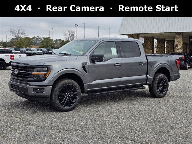 2025 Ford F-150 XLT photo 2