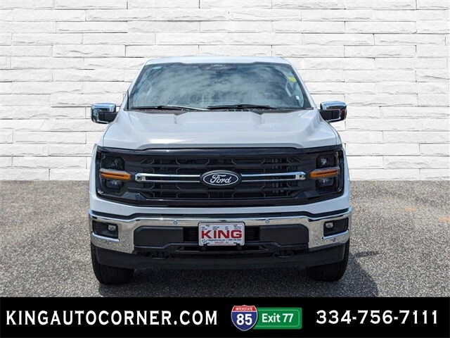 2024 Ford F-150 XLT photo 2