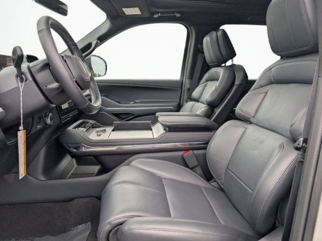 2027 Lincoln Navigator Reserve - Photo 13