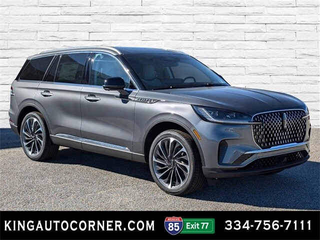2025 Lincoln Aviator Reserve photo 3