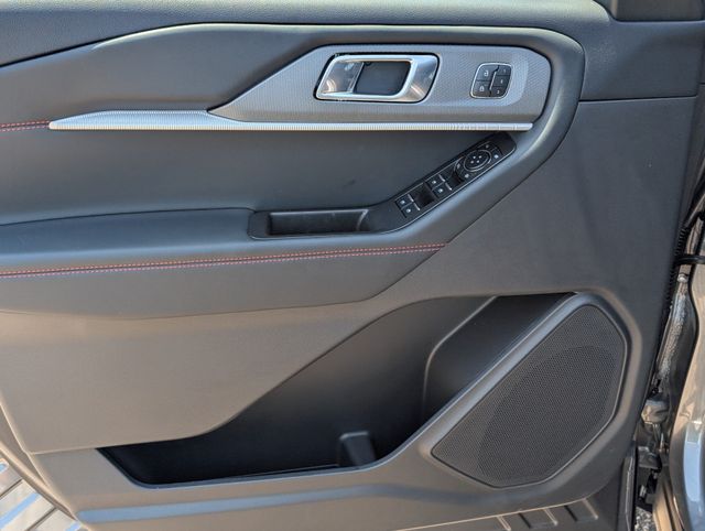 2025 Ford Explorer ST-LINE - Photo 11