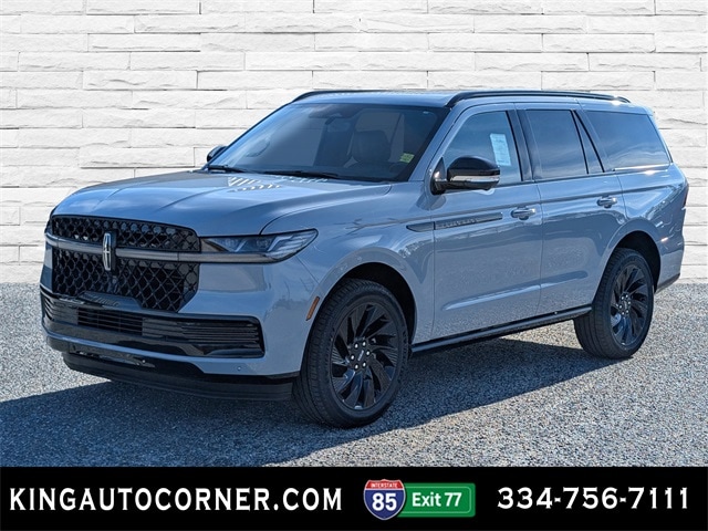 2026 Lincoln Navigator Reserve's photo