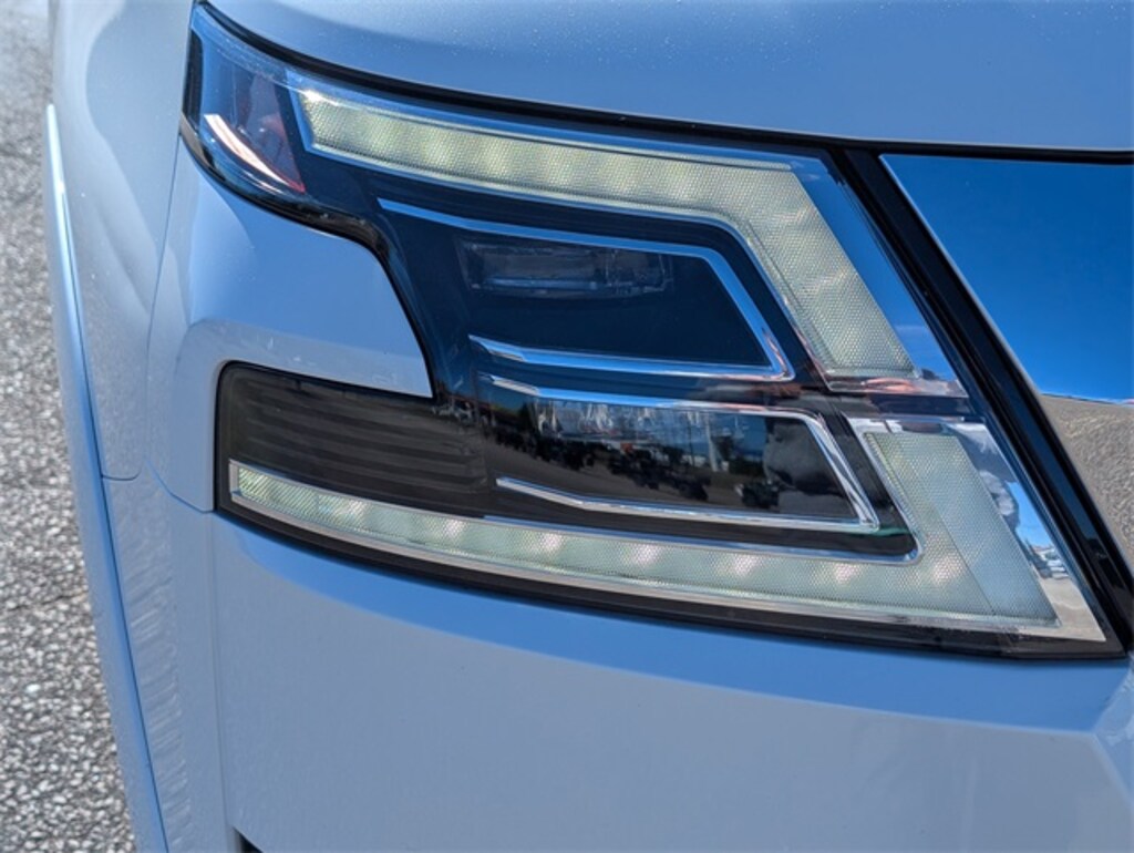 Used 2023 Nissan Armada SL SUV